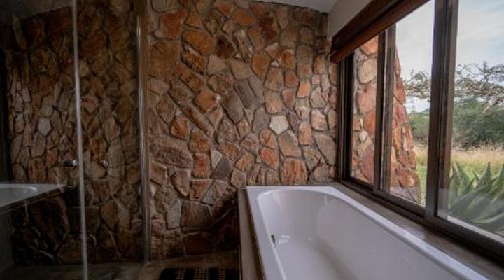 Zulu Rock Lodge - Babanango Game Reserve