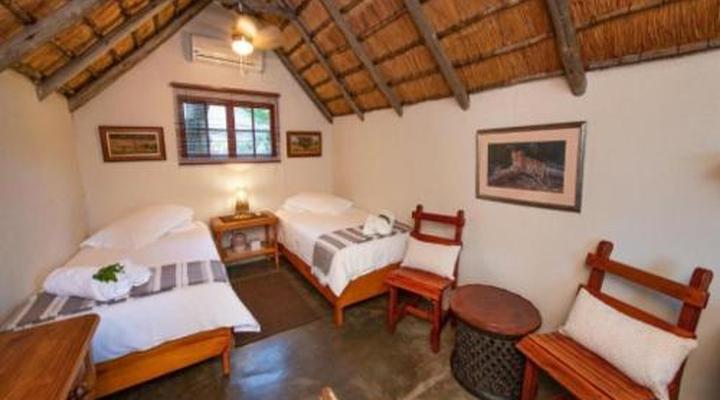 Shumba Safari Lodge