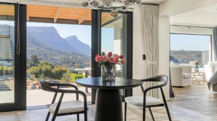 Villa Lion View - Private Luxury Retreat