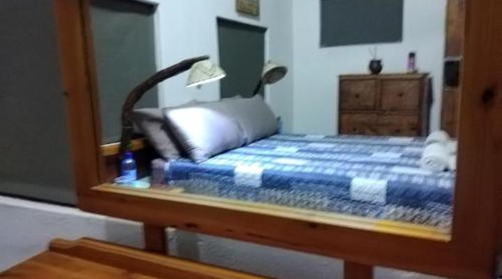 Nthakeni Bush & River Camp