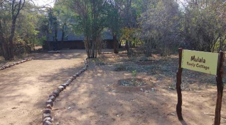 Nthakeni Bush & River Camp