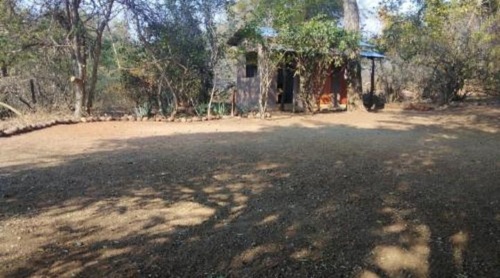 Nthakeni Bush & River Camp