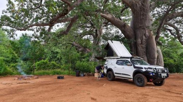 Nthakeni Bush & River Camp