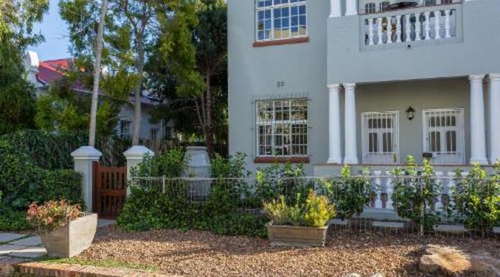 Minserie Collection: Classic Central House