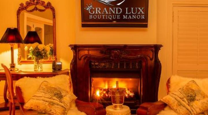 Grand Lux Boutique Manor