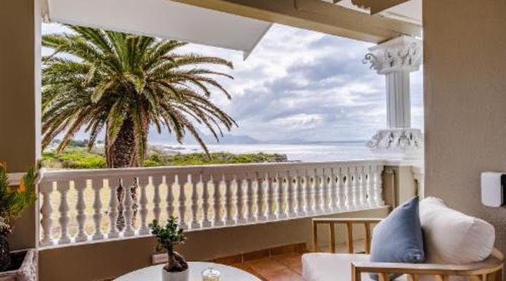 Grand Lux Boutique Manor