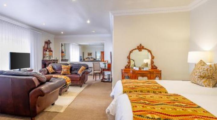 Grand Lux Boutique Manor