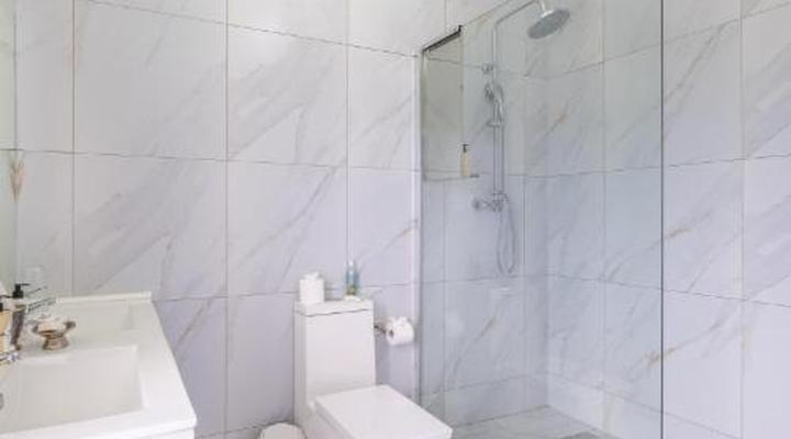 Grand Lux Boutique Manor