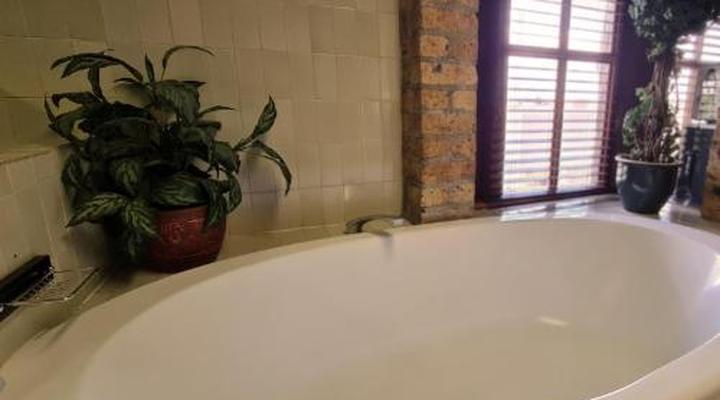 Klein Bosveld Guesthouse