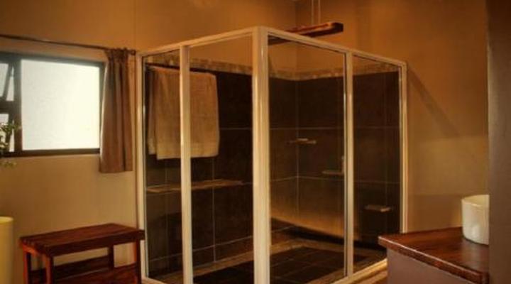 Africa Awaits Lodge & Safaris