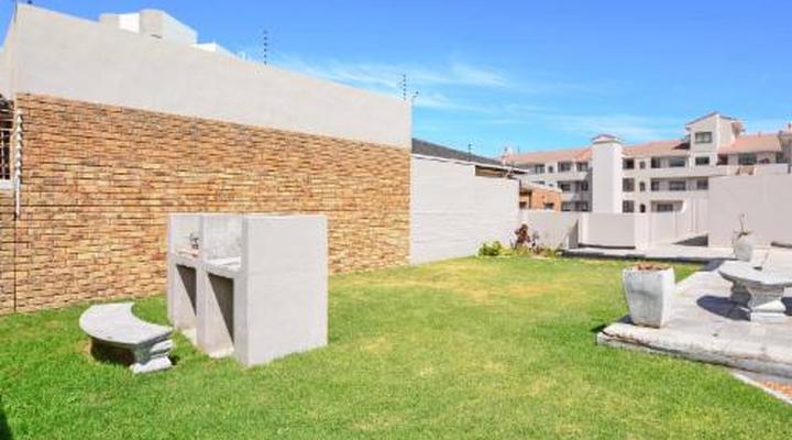 Sea Breeze Apartments