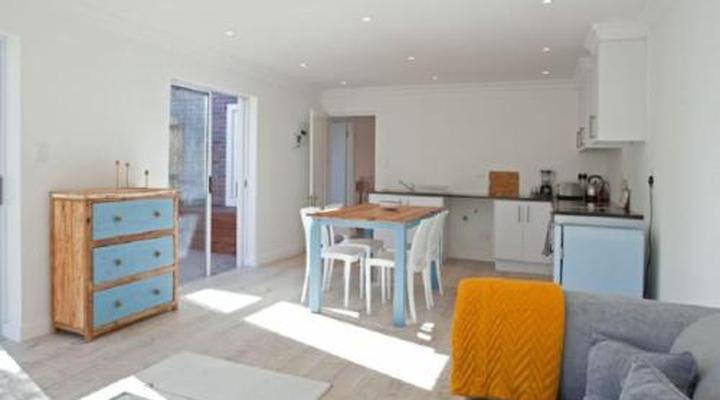 Sunset Beach Living Guesthouse