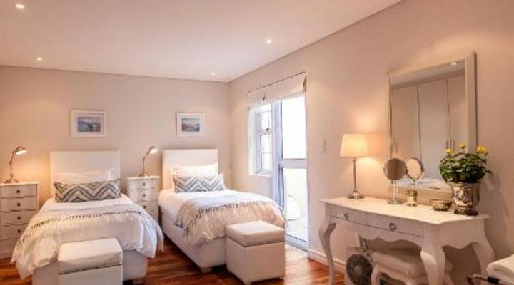 Villa on Slopes of Geneva Drive