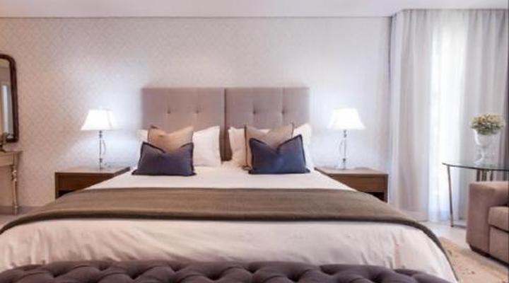 Villa on 1st Crescent