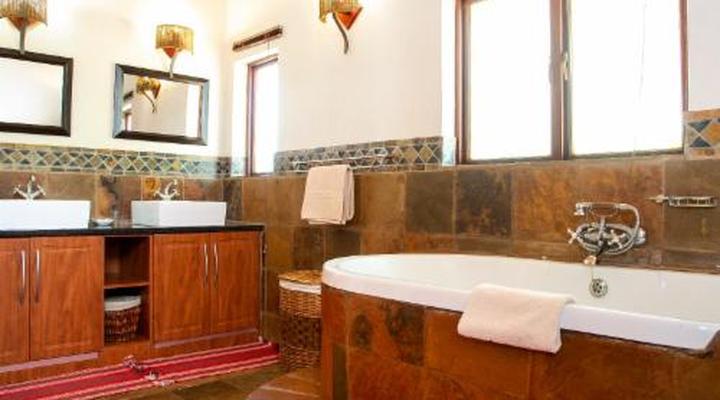 Sondela Nature Reserve & Spa Makhato Lodges