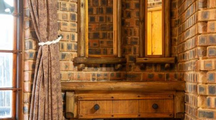 Sondela Nature Reserve & Spa Makhato Lodges