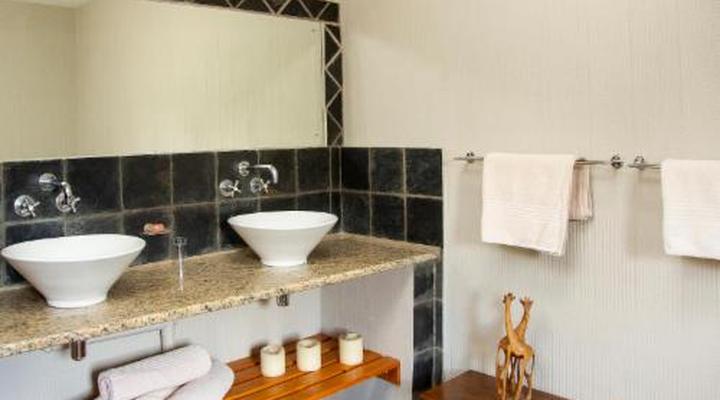 Sondela Nature Reserve & Spa Makhato Lodges