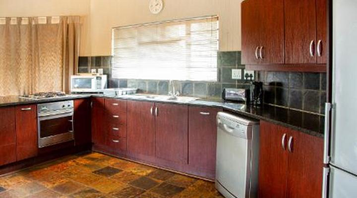 Sondela Nature Reserve & Spa Makhato Lodges