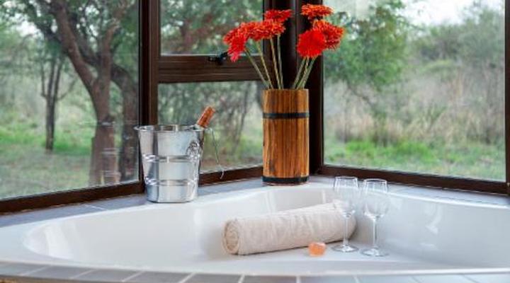 Sondela Nature Reserve & Spa Makhato Lodges