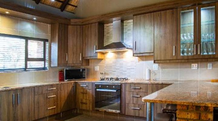 Sondela Nature Reserve & Spa Makhato Lodges