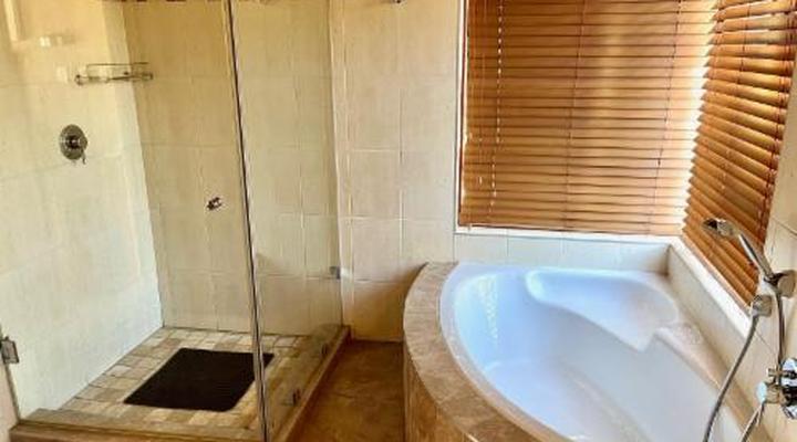 Sondela Nature Reserve & Spa Makhato Lodges