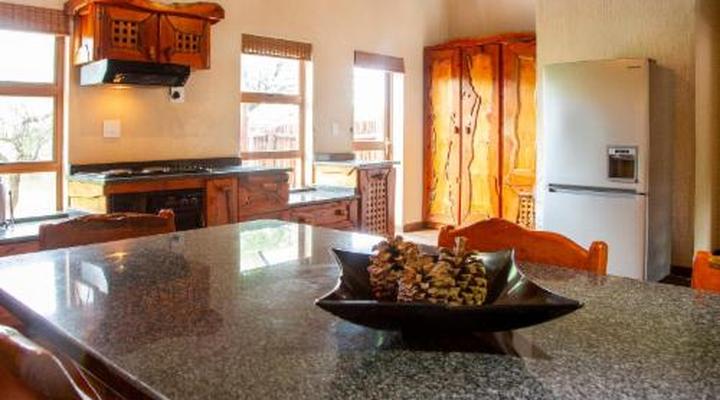 Sondela Nature Reserve & Spa Makhato Lodges