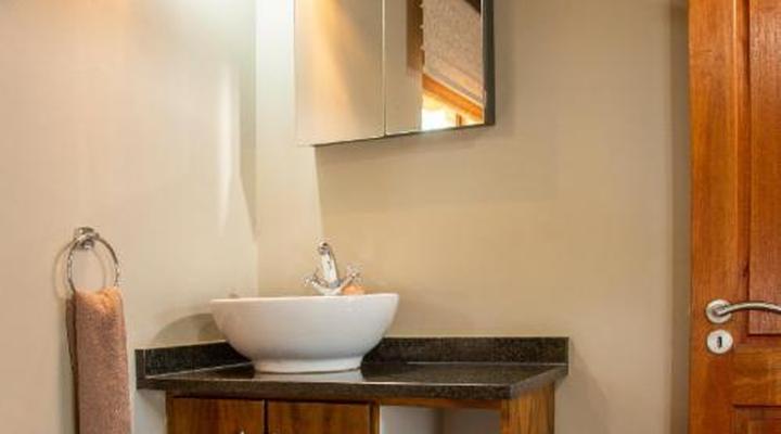 Sondela Nature Reserve & Spa Makhato Lodges