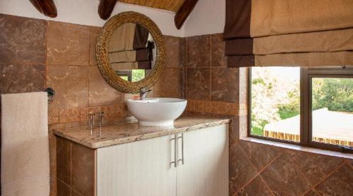 Sondela Nature Reserve & Spa Makhato Lodges