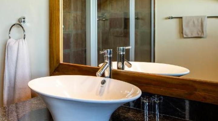 Sondela Nature Reserve & Spa Makhato Lodges