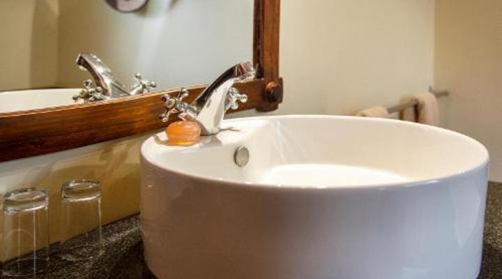 Sondela Nature Reserve & Spa Makhato Lodges