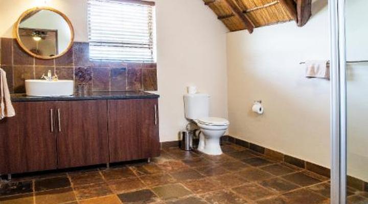Sondela Nature Reserve & Spa Makhato Lodges