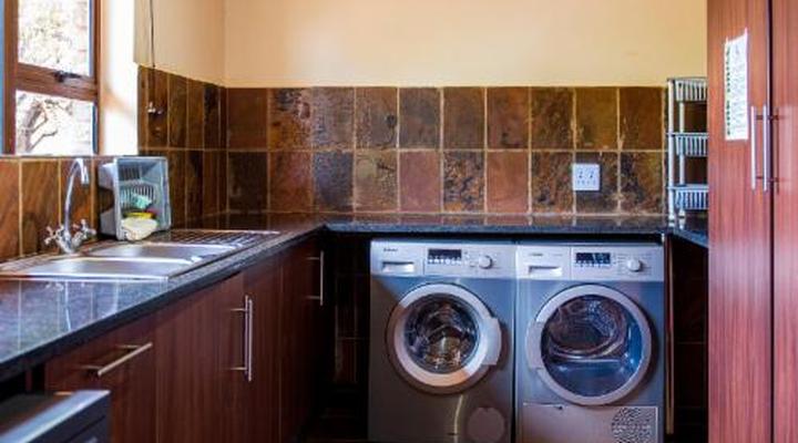 Sondela Nature Reserve & Spa Makhato Lodges