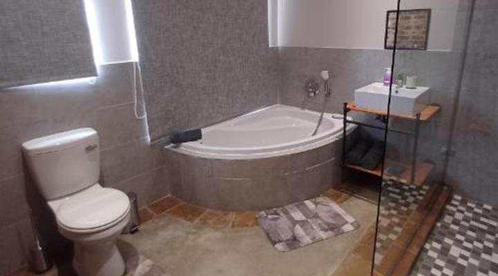 Sondela Nature Reserve & Spa Makhato Lodges