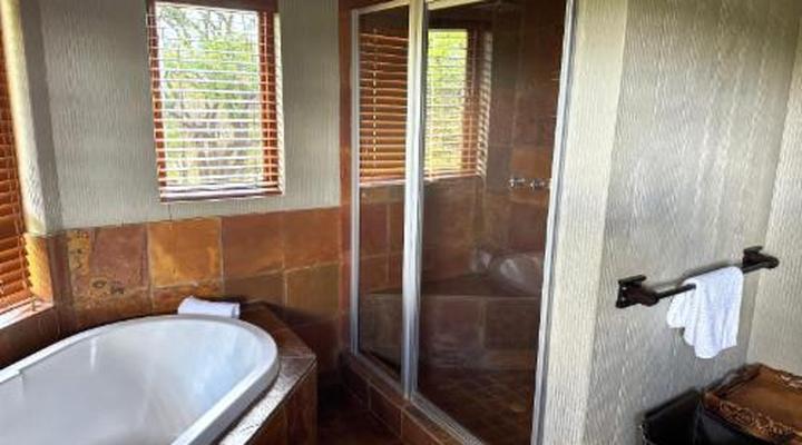 Sondela Nature Reserve & Spa Makhato Lodges