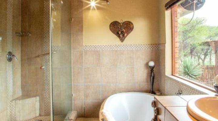 Sondela Nature Reserve & Spa Makhato Lodges