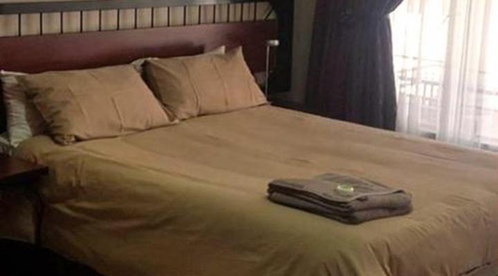 Country Blue Luxury Guest House