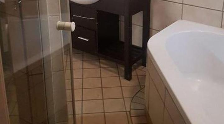 Country Blue Luxury Guest House