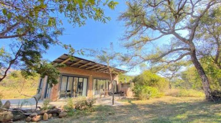 Crocodile Sands River Lodge