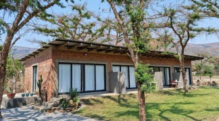 Crocodile Sands River Lodge