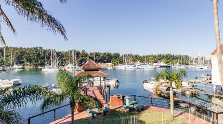 Mzingazi On The Bay Waterfront Villas