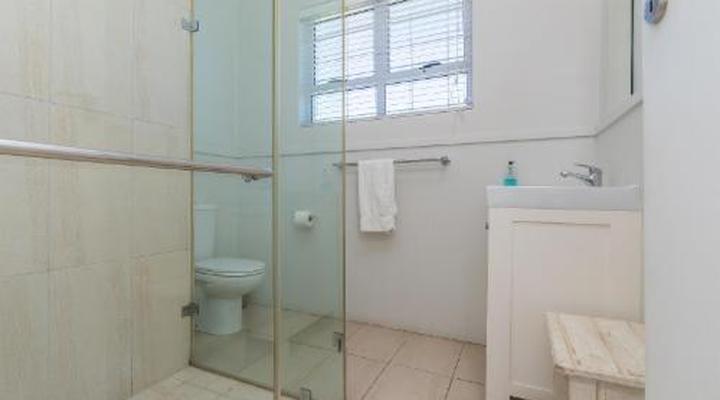 Lagoon Escape Beach Villa