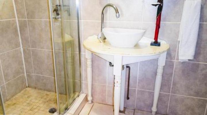 Snooze-A-Lot Guest House