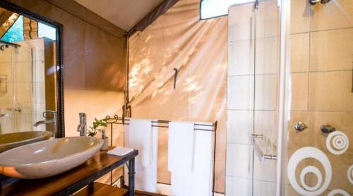 Umkumbe Bush Lodge Luxury Tented Camp