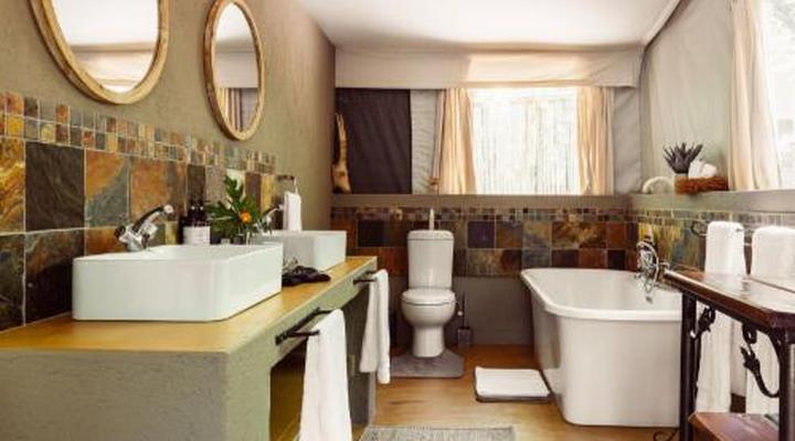 Umkumbe Bush Lodge Luxury Tented Camp