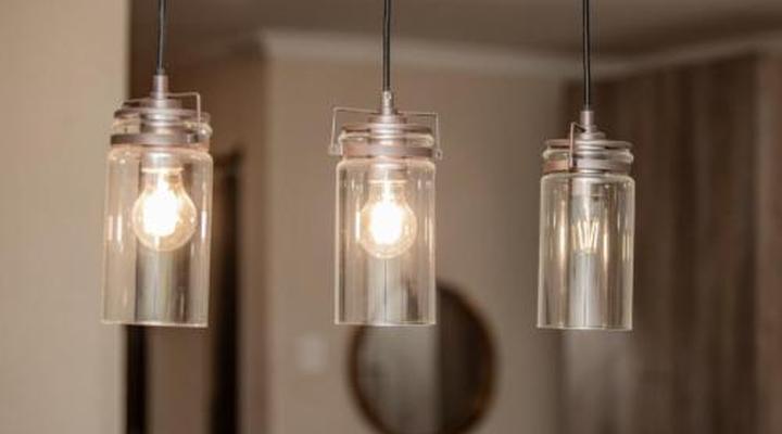 Bush Baby Valley Lodge