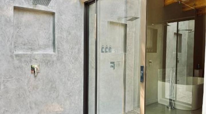 Bush Baby Valley Lodge