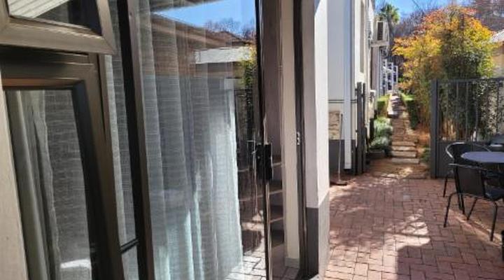 The Oak Potch Guesthouse