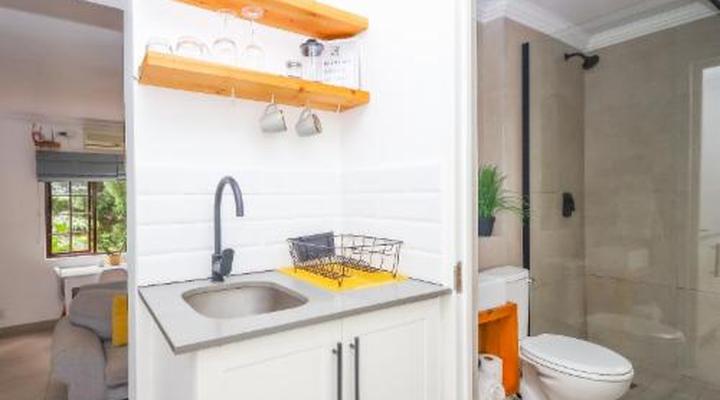 The Blue Door Guesthouse