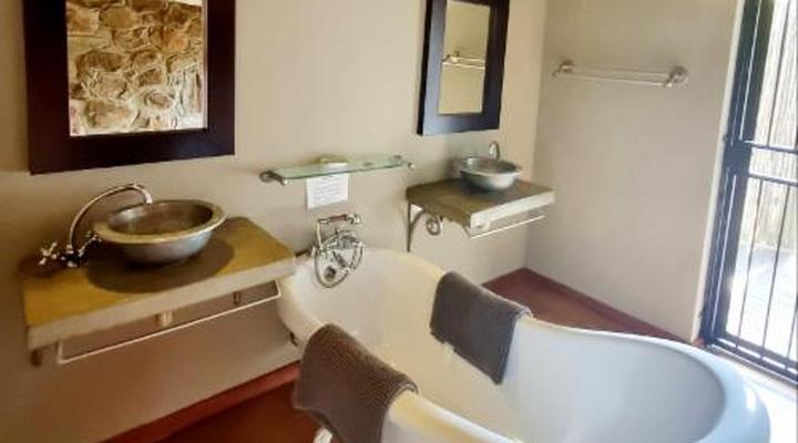 Newburg Lodge & Luxury Bush Tents