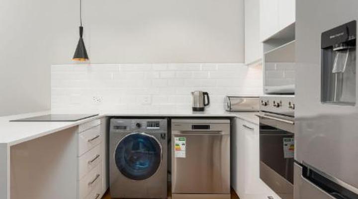 16 on Bree Apartments